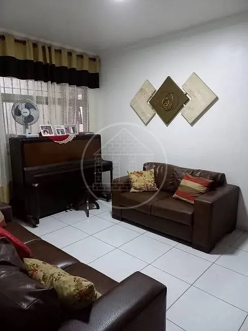 Casa, 3 quartos, 131 m² - Foto 2