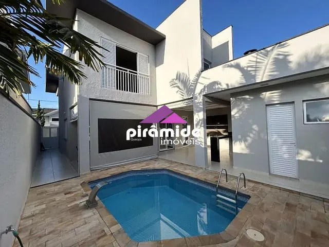 Casa com 250m² 4 quartos e 5 banheiros, à venda, no bairro Urbanova em São José dos Campos