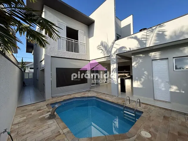 Casa com 250m² 4 quartos e 5 banheiros, à venda, no bairro Urbanova em São José dos Campos