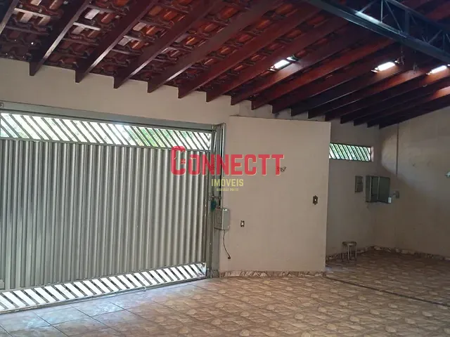 Casa com 245m² 2 quartos e 2 banheiros, à venda, no bairro Presidente Dutra em Ribeirão Preto