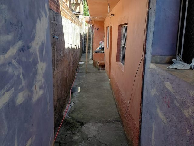 Casa 1 quarto e 1 banheiro, à venda, no bairro Jardim das Oliveiras (Caucaia do Alto) em Cotia