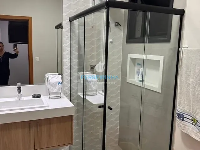 Casa com 1680m² 4 quartos e 4 banheiros, à venda, no bairro Condomínio Reserva do Paratehy em São José dos Campos