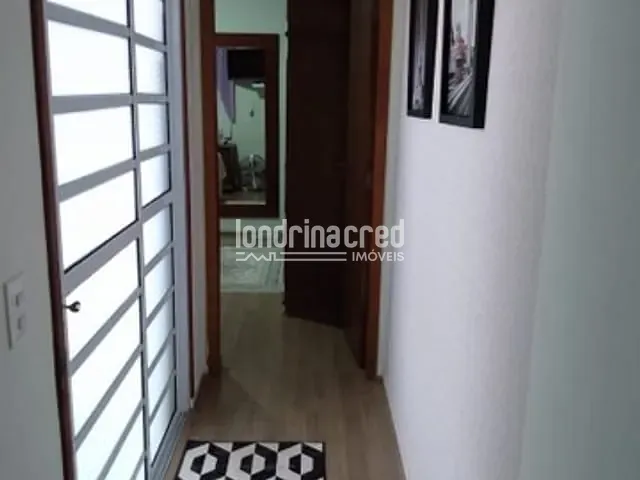 Casa com 125m² 2 quartos e 1 banheiro, à venda, no bairro Conjunto Café em Londrina