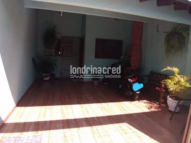 Casa com 125m² 2 quartos e 1 banheiro, à venda, no bairro Conjunto Café em Londrina