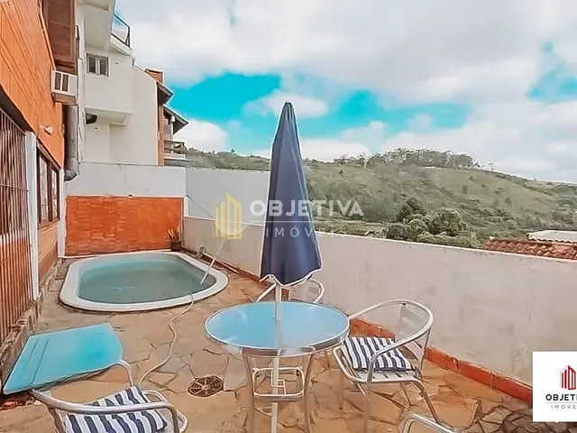 Casa 5 quartos e 3 banheiros, à venda, no bairro Teresópolis em Porto Alegre