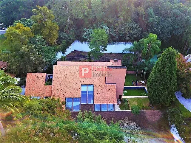 Casa com 800m² 4 quartos e 6 banheiros, à venda, no bairro Morumbi em São Paulo
