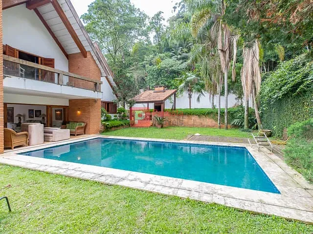 Casa com 800m² 4 quartos e 6 banheiros, à venda, no bairro Morumbi em São Paulo