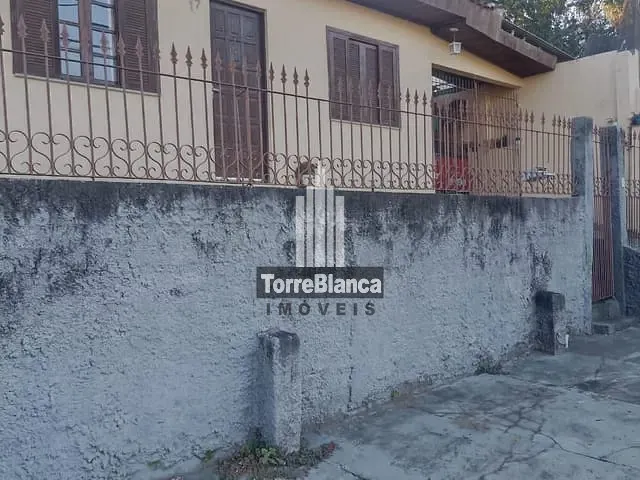 Casa com 537m² 3 quartos e 2 banheiros, à venda, no bairro Jardim Carvalho em Ponta Grossa