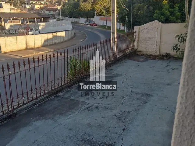 Casa com 537m² 3 quartos e 2 banheiros, à venda, no bairro Jardim Carvalho em Ponta Grossa