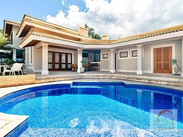 Casa com 432m² 3 quartos e 4 banheiros, à venda, no bairro Loteamento Loanda em Atibaia