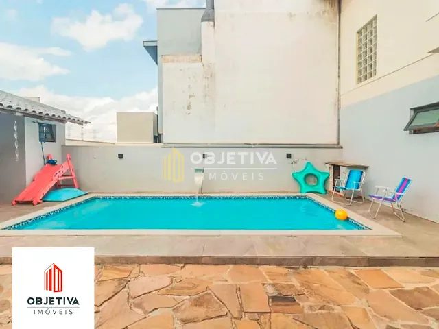 Casa com 250m² 3 quartos e 4 banheiros, à venda, no bairro Mário Quintana em Porto Alegre