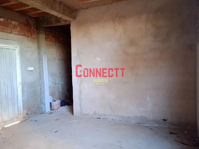 Casa com 227m² 5 quartos e 3 banheiros, à venda, no bairro (L-9) em Ribeirão Preto