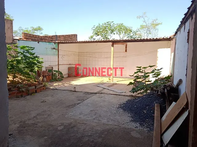 Casa com 227m² 5 quartos e 3 banheiros, à venda, no bairro (L-9) em Ribeirão Preto