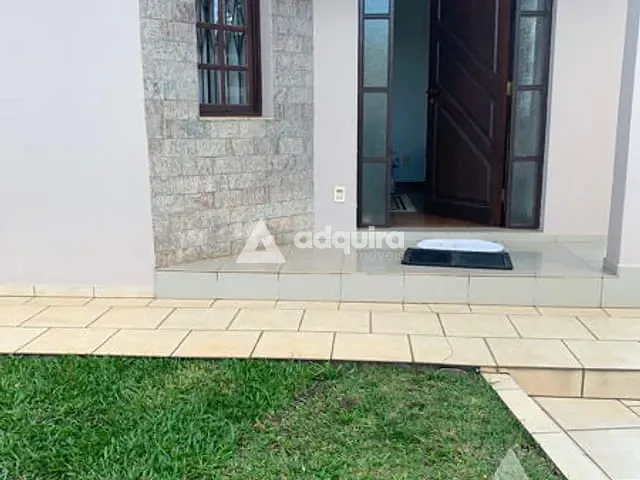 Casa 3 quartos e 3 banheiros, à venda, no bairro Orfãs em Ponta Grossa