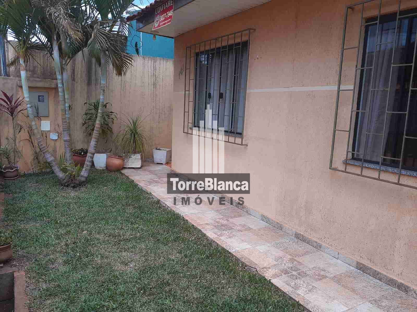 Casa à venda com 3 quartos, 102m² - Foto 1
