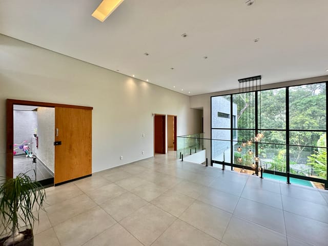 Casa com 528m² 3 quartos e 4 banheiros, à venda, no bairro Jardim do Golf I em Jandira