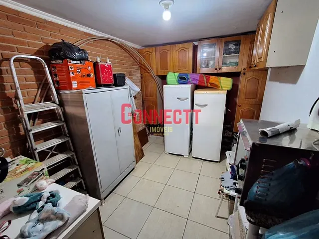 Casa com 300m² 4 quartos e 3 banheiros, à venda, no bairro Sumarezinho em Ribeirão Preto