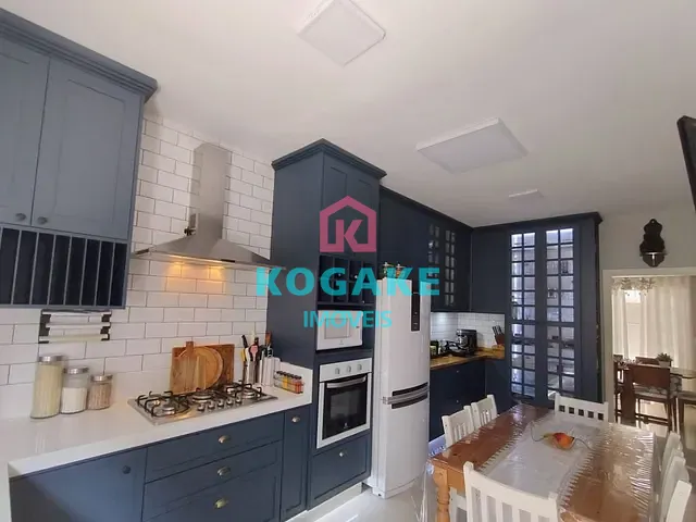 Casa com 312m² 3 quartos e 2 banheiros, à venda, no bairro Bosque dos Eucaliptos em São José dos Campos