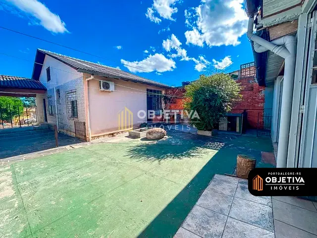 Casa com 300m² 3 quartos e 2 banheiros, à venda, no bairro Cavalhada em Porto Alegre