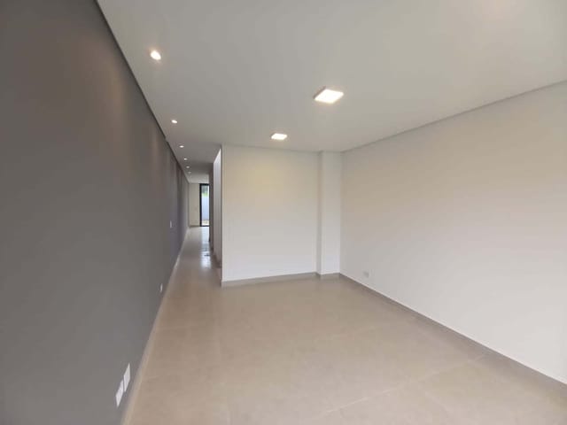 Casa com 125m² 3 quartos e 2 banheiros, à venda, no bairro Das Pedras em Cotia