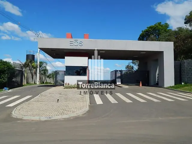 Casa com 200m² 3 quartos e 2 banheiros, à venda, no bairro Contorno em Ponta Grossa