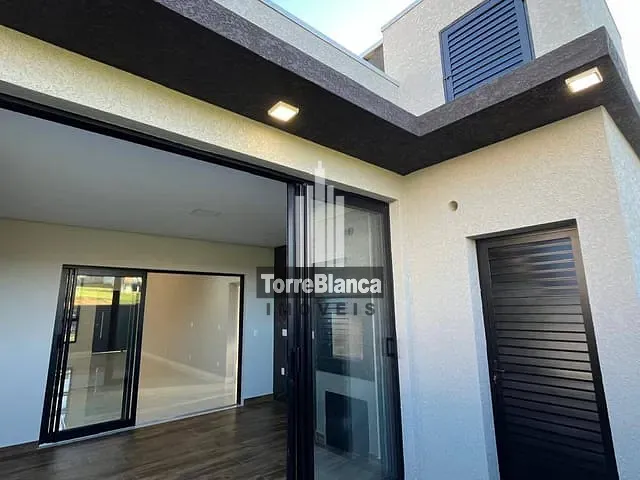 Casa com 200m² 3 quartos e 2 banheiros, à venda, no bairro Contorno em Ponta Grossa