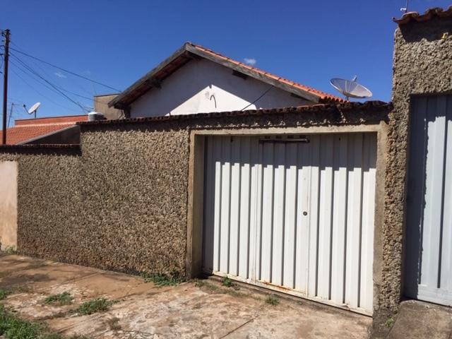 Foto do Casa - Casa com 2 dormitórios à venda, 100 m² por R$ 185.000,00 - Conjunto Manoel Mendes - Uberaba/MG | ZUCATO IMOBILIARIA LTDA