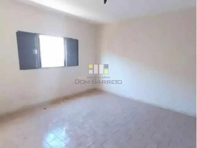Casa com 302m² 3 quartos e 1 banheiro, à venda, no bairro Jardim Nova Veneza em Sumaré