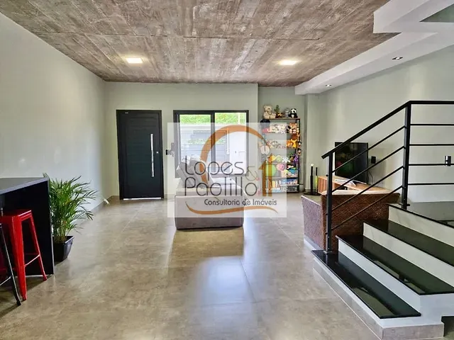 Casa com 298m² 3 quartos e 3 banheiros, à venda, no bairro Marmeleiro em Atibaia