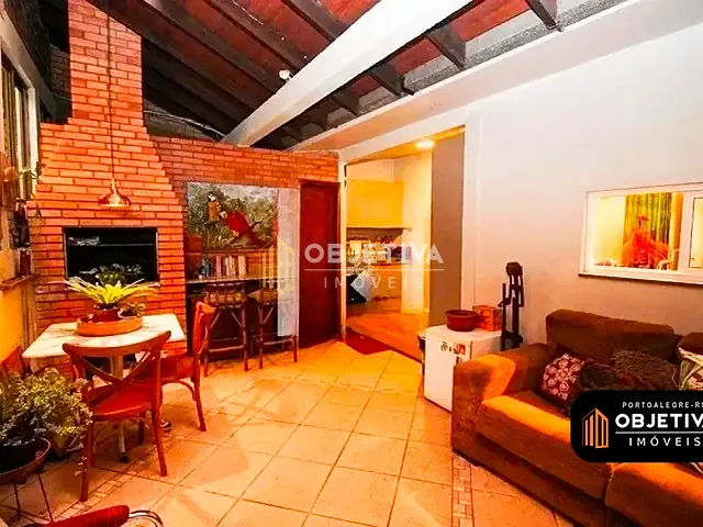 Casa com 300m² 3 quartos e 2 banheiros, à venda, no bairro Medianeira em Porto Alegre