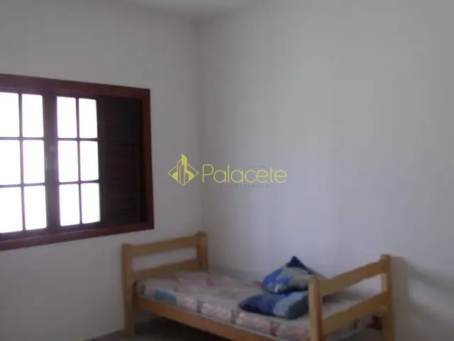 Casa com 300m² 3 quartos e 2 banheiros, à venda, no bairro Residencial Campo Belo em Pindamonhangaba