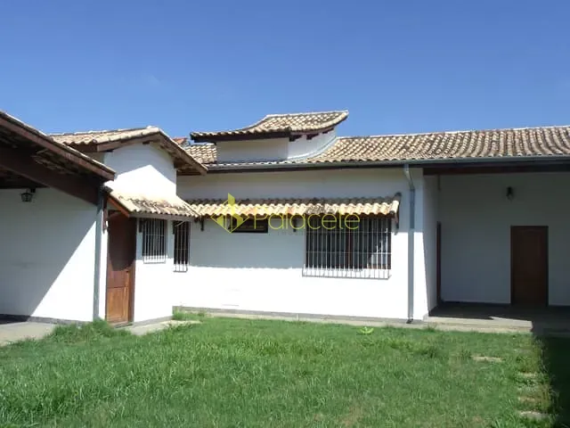 Casa com 300m² 3 quartos e 2 banheiros, à venda, no bairro Residencial Campo Belo em Pindamonhangaba