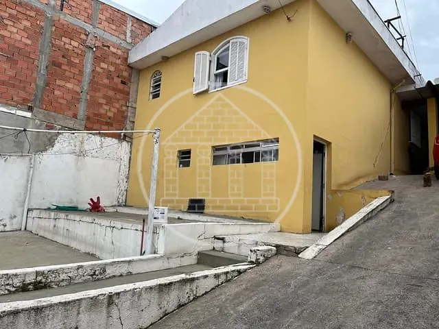 Sobrado com 250m² 3 quartos e 2 banheiros, à venda, no bairro Parque Grajaú em São Paulo