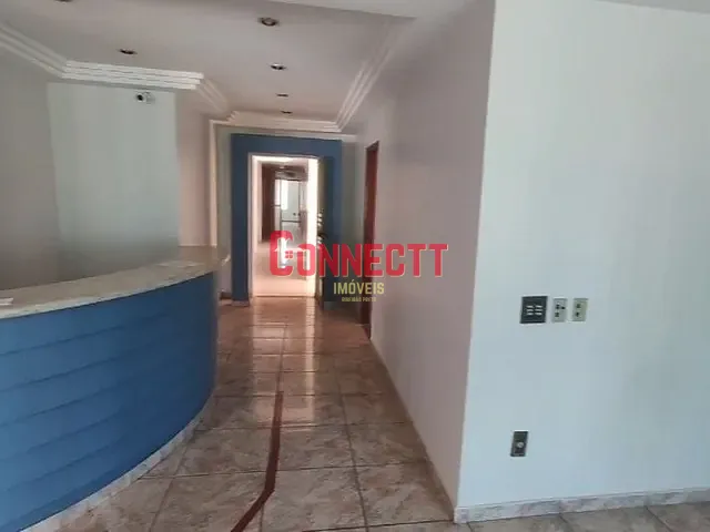 Casa com 448m² 6 quartos e 2 banheiros, para alugar, no bairro Centro em Ribeirão Preto