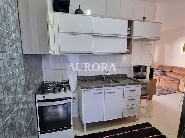 Casa 3 quartos e 2 banheiros, à venda, no bairro H.U. em Londrina