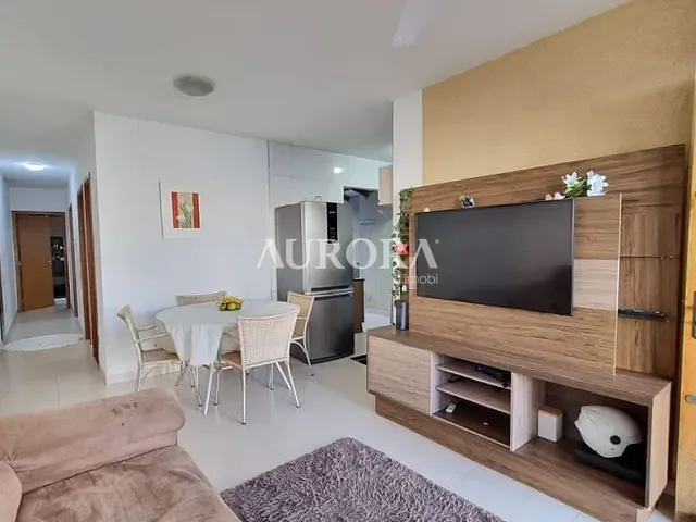 Casa 3 quartos e 2 banheiros, à venda, no bairro H.U. em Londrina