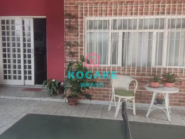 Casa com 205m² 3 quartos e 2 banheiros, à venda, no bairro Residencial Tatetuba em São José dos Campos
