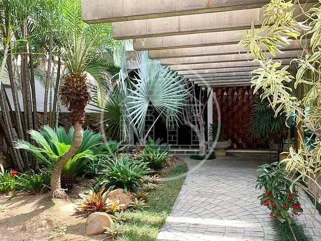 Casa com 947m² 4 quartos e 10 banheiros, à venda, no bairro Jardim das Bandeiras em São Paulo