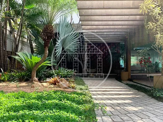 Casa com 947m² 4 quartos e 10 banheiros, à venda, no bairro Jardim das Bandeiras em São Paulo