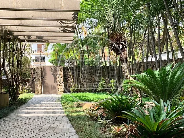 Casa com 947m² 4 quartos e 10 banheiros, à venda, no bairro Jardim das Bandeiras em São Paulo