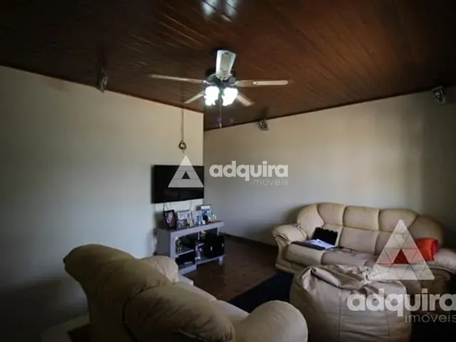 Sobrado com 442m² 4 quartos e 4 banheiros, à venda, no bairro Jardim Carvalho em Ponta Grossa