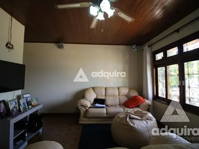 Sobrado com 442m² 4 quartos e 4 banheiros, à venda, no bairro Jardim Carvalho em Ponta Grossa