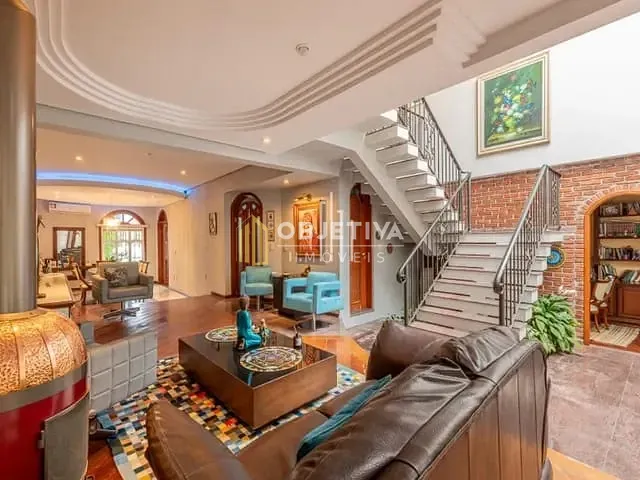 Casa 3 quartos e 5 banheiros, à venda, no bairro Jardim Itu em Porto Alegre