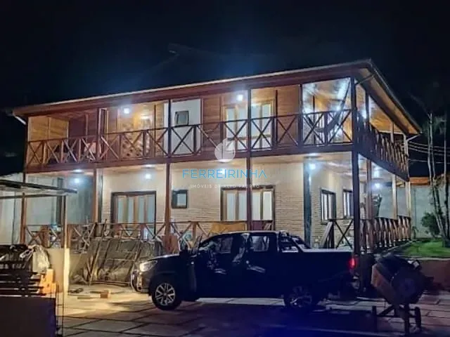 Casa com 2314m² 3 quartos e 2 banheiros, à venda, no bairro Alto Do Piracuama em Pindamonhangaba