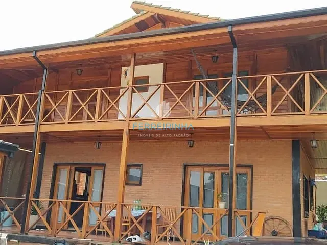 Casa com 2314m² 3 quartos e 2 banheiros, à venda, no bairro Alto Do Piracuama em Pindamonhangaba