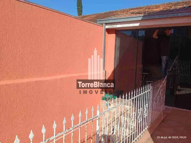 Casa com 180m² 4 quartos e 2 banheiros, à venda, no bairro Ronda em Ponta Grossa
