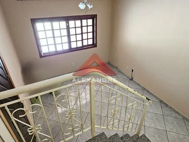 Casa com 125m² 3 quartos e 3 banheiros, à venda, no bairro Loteamento Residencial Vista Linda em São José dos Campos