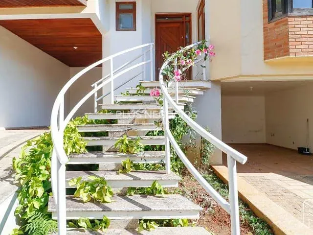 Casa com 400m² 3 quartos e 6 banheiros, à venda, no bairro Parque Campolim em Sorocaba