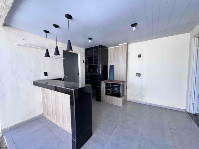 Casa à venda no Condomínio Residencial Belas Oficinas – 2 Quartos, Área Gourmet