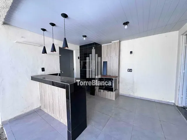 Casa com 93m² 2 quartos e 1 banheiro, à venda, no bairro Oficinas em Ponta Grossa